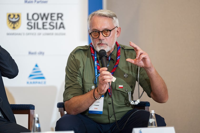 Forum Ekonomiczne w Karpaczu. Dyskusja „Miejsca nieodkryte a social media – jak platformy społecznościowe wpływają na rozwój turystyki?”